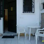 Lakis Apartments